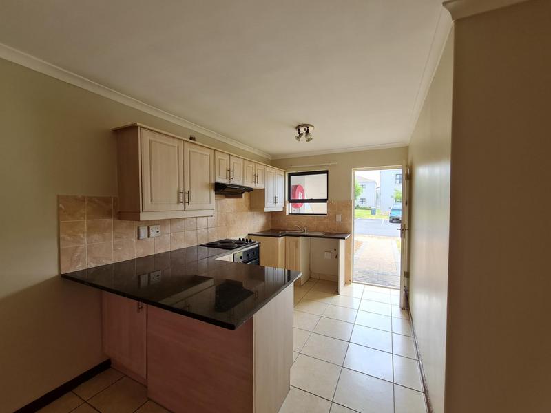 To Let 2 Bedroom Property for Rent in Heritage Park Western Cape